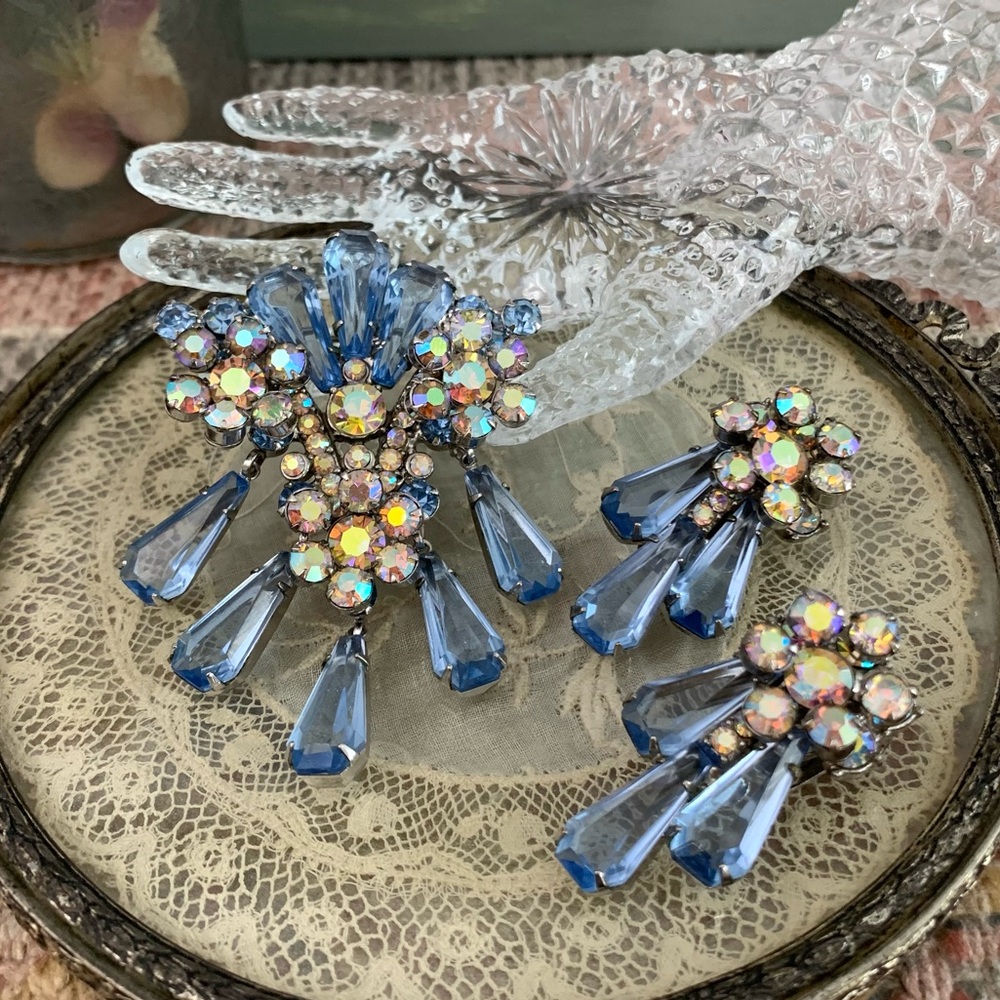 Verified Juliana D&E Delizza Elster Floret Pentagon Rhinestones Brooch Earrings